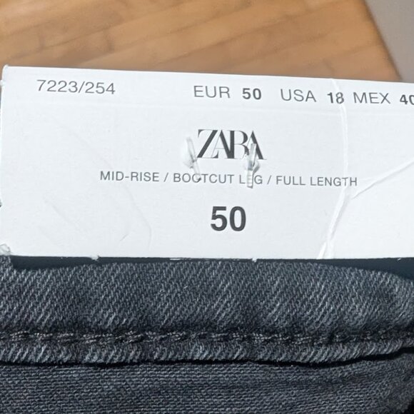 Zara | ZW Mid-Rise Bootcut Contour Jeans In Washed Black - Picture 6 of 13